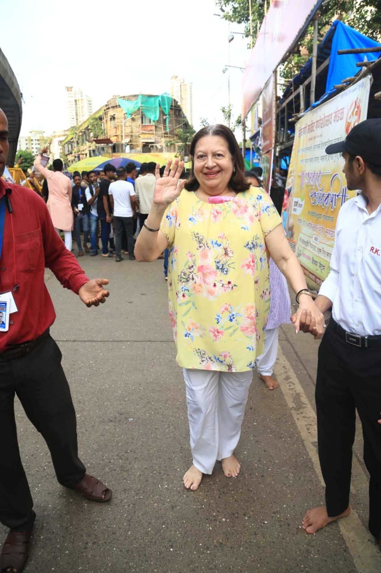 Babita was also there with Randhir Kapoor